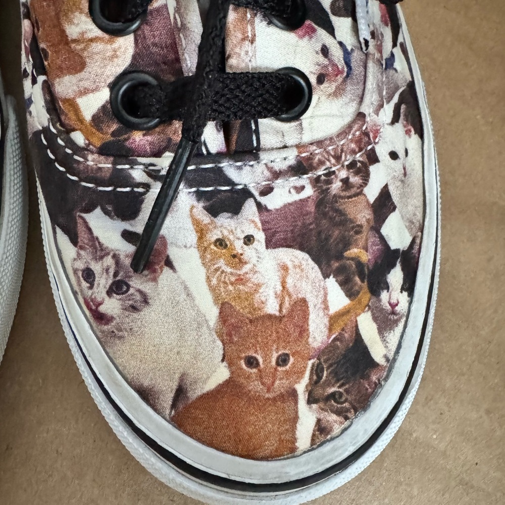 Vans x ASPCA Unisex Cats Low Top Sneaker. M4.5/W6 - Picture 7 of 9